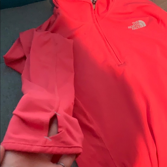northface pullover - Picture 3 of 4